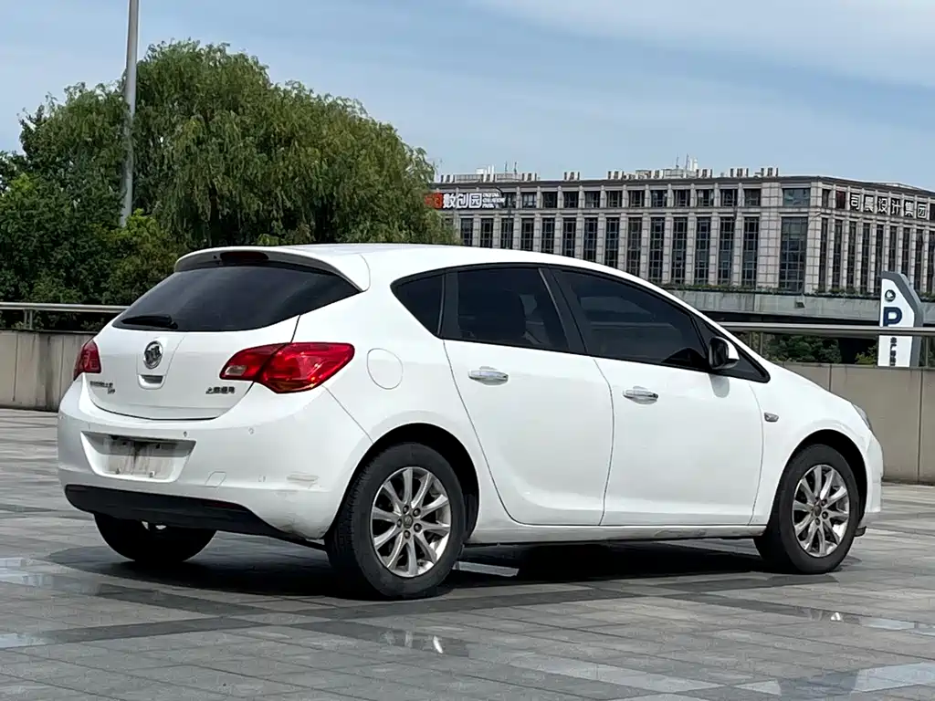 Buick Excelle 2015