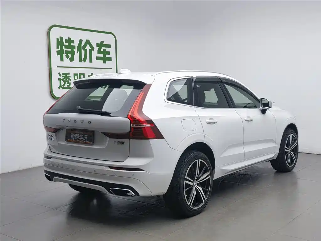 Volvo XC60 PHEV 2019 — фото 2