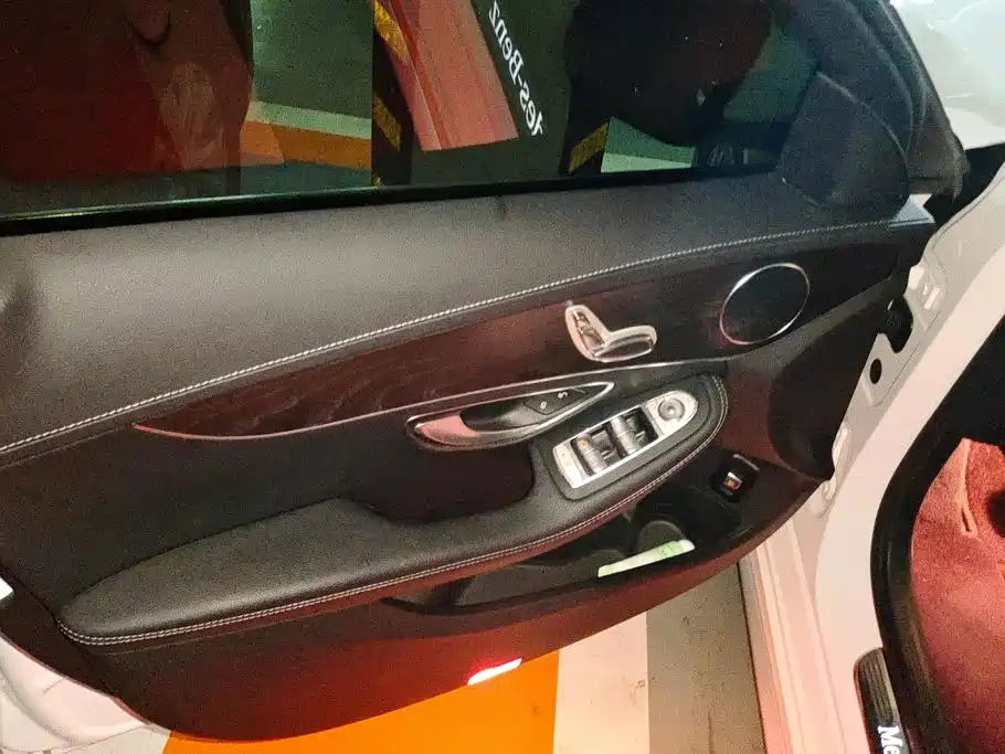 Mercedes-Benz C-Class 2021