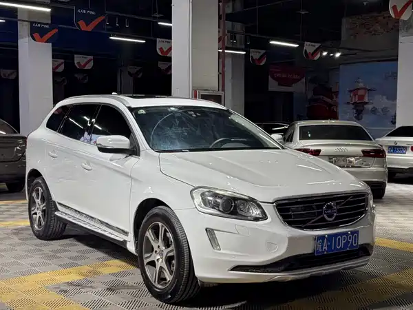 Volvo XC60 2015
