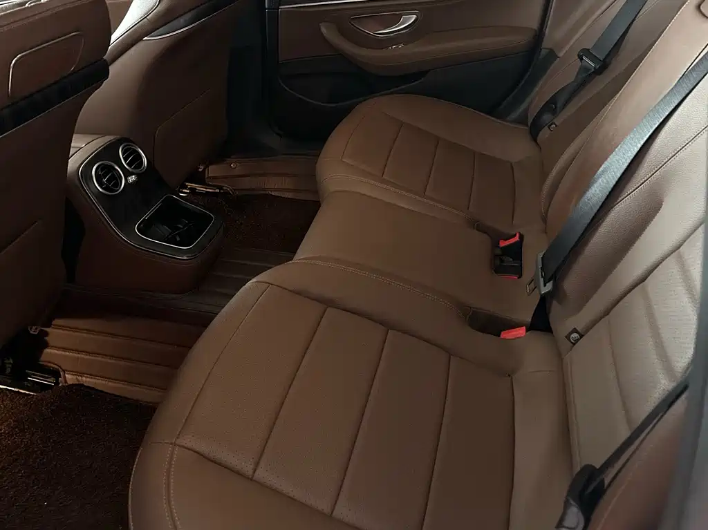 Mercedes-Benz E-Class 2020 — фото 7