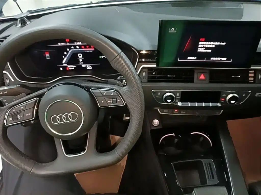 Audi A4L 2024 — фото 10