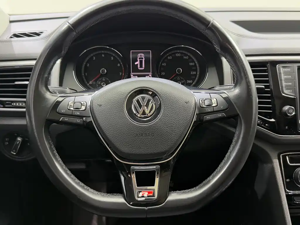 Volkswagen Teramont 2018 — фото 16
