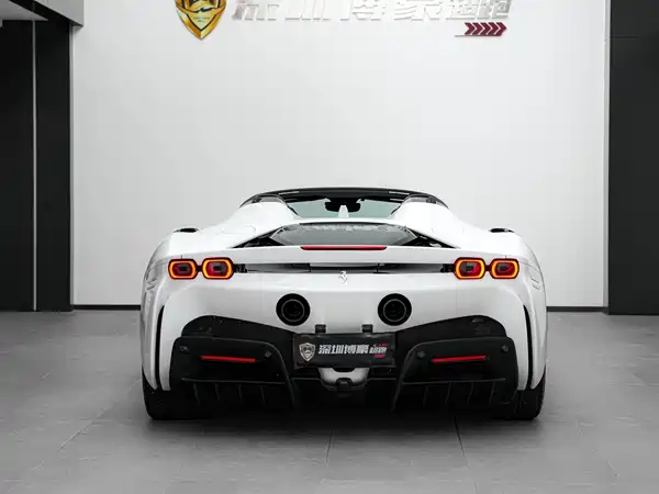 Ferrari SF90 2025
