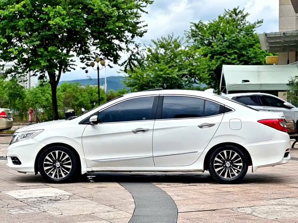 Honda Crider 2013