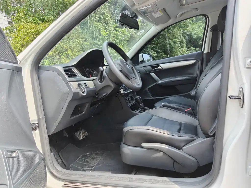 Volkswagen Lavida 2015