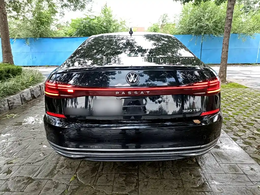 Volkswagen Passat 2024
