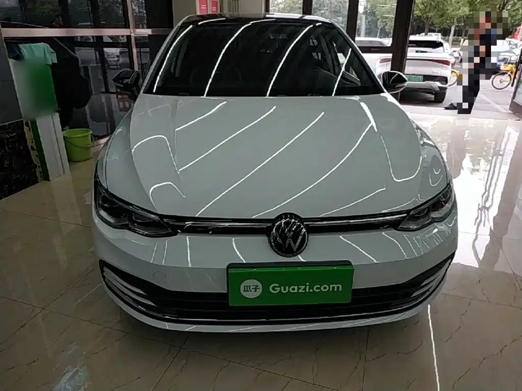 Volkswagen Golf 2024