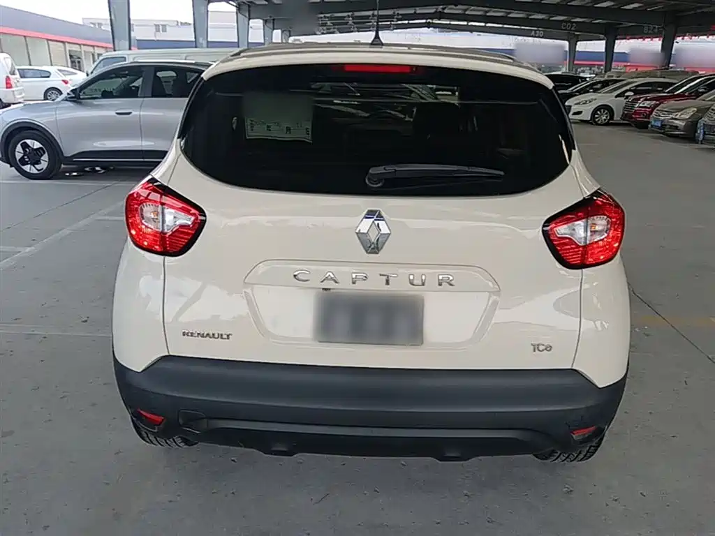 Renault Captur 2019 — фото 6