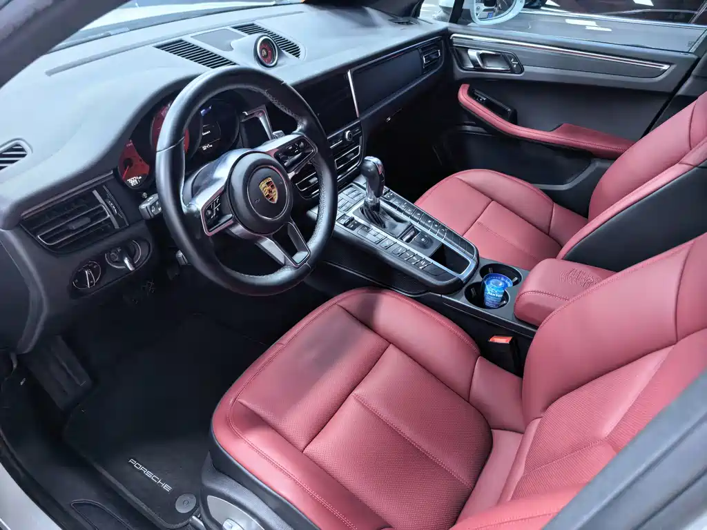 Porsche Macan 2019 — фото 6