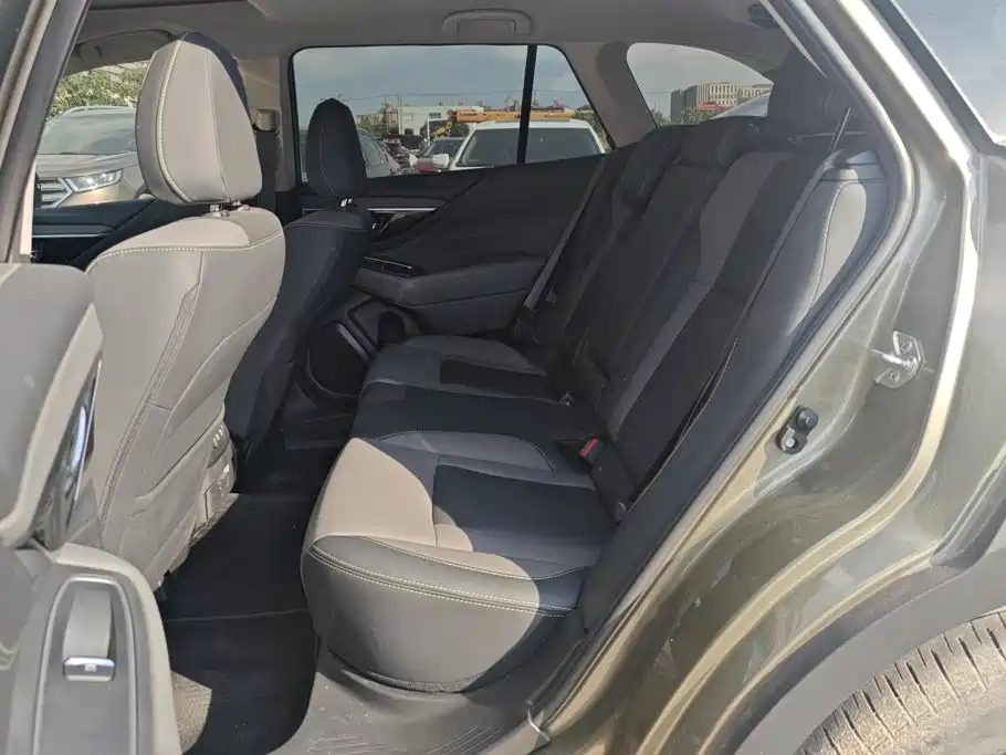 Subaru Outback 2022 — фото 11