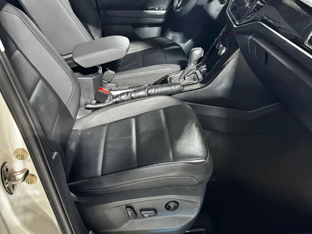 Volkswagen T-Roc 2022 — фото 22
