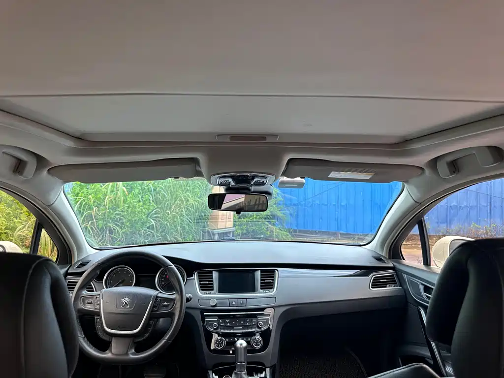 Peugeot 508 2016 — фото 10