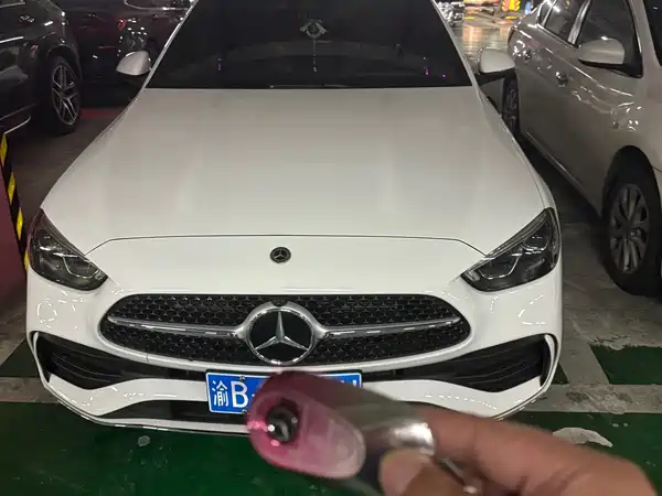 Mercedes-Benz C-Class 2025