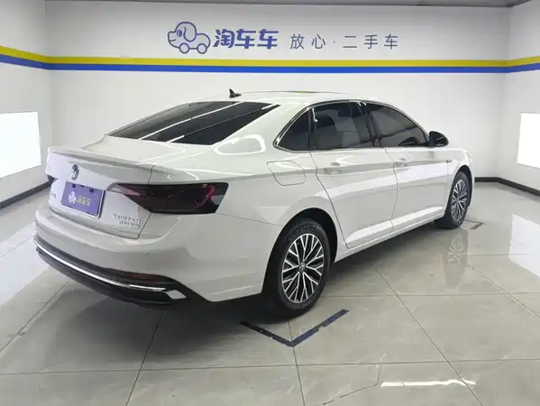 Volkswagen Sagitar 2024