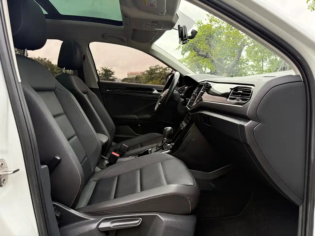 Volkswagen T-Roc 2020