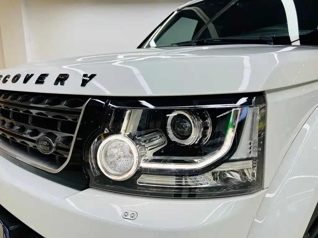 Land Rover Discovery 2016 — фото 2