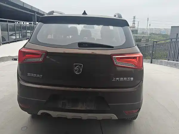 Baojun 560 2015