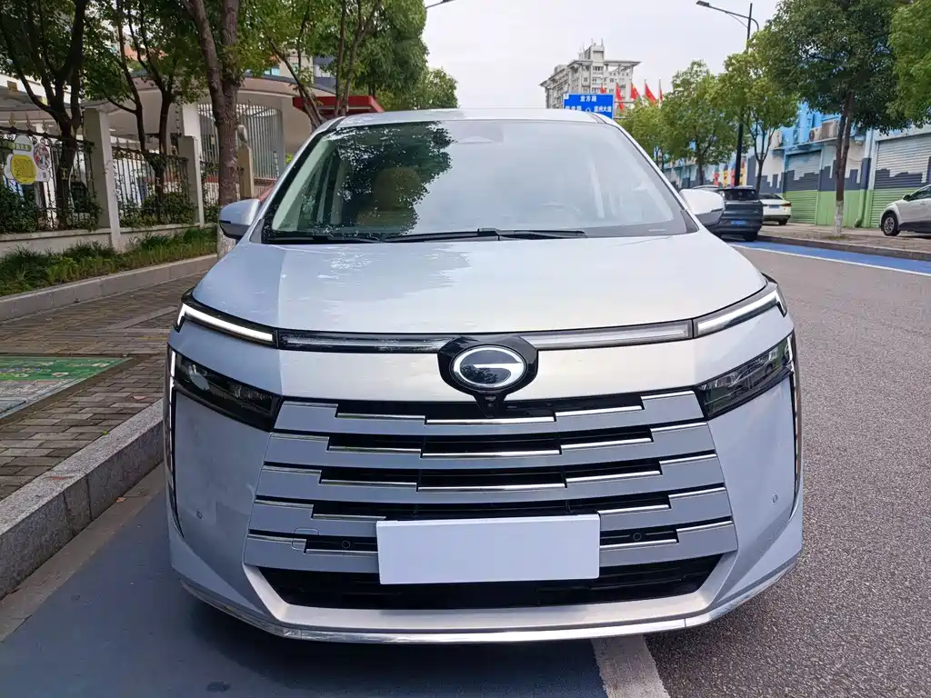 GAC Motor E8 PHEV 2024