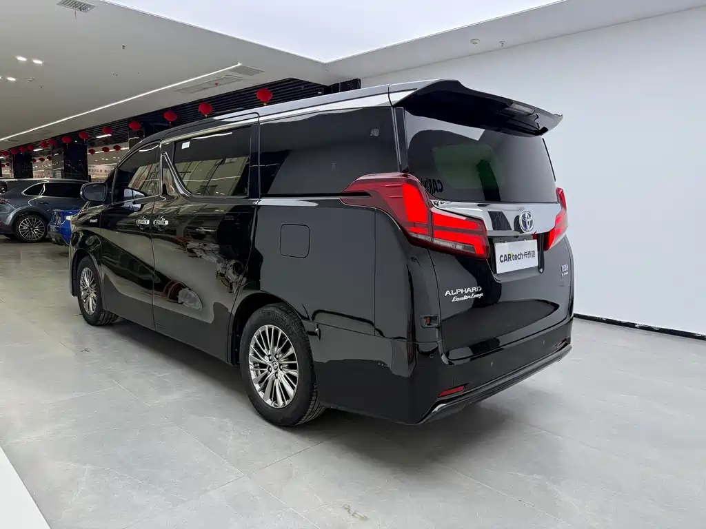 Toyota Alphard 2021 — фото 4