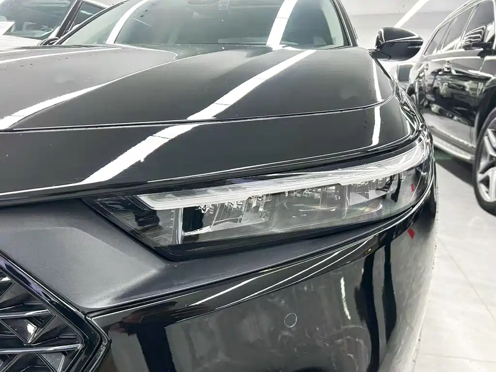 Honda Accord 2023 — фото 24