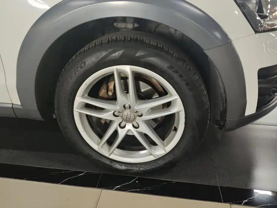 Audi Q5 2017
