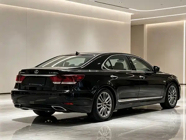Lexus LS 2013