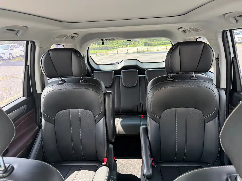 GAC Trumpchi M6 2022 — фото 26