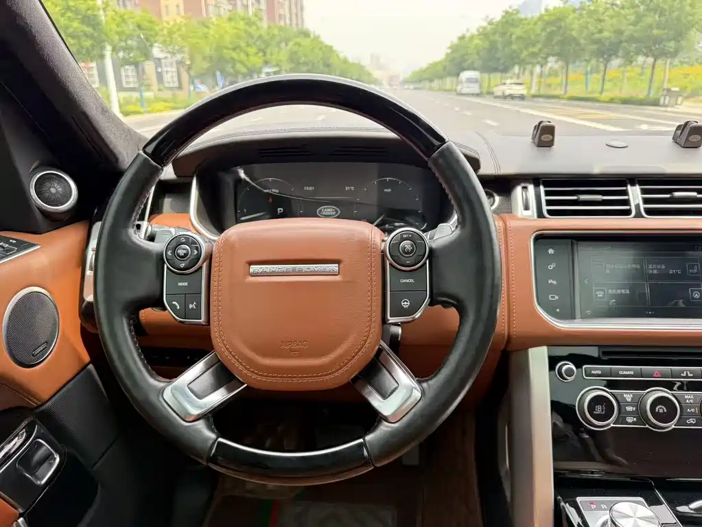 Land Rover Range Rover 2017 — фото 29