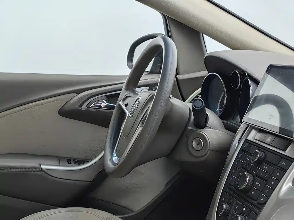 Buick Excelle GT 2015 — фото 22