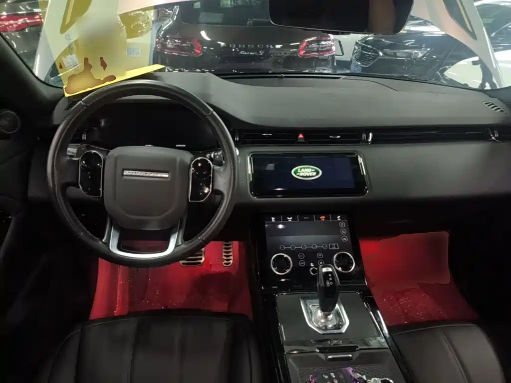Land Rover Evoque 2021 — фото 10