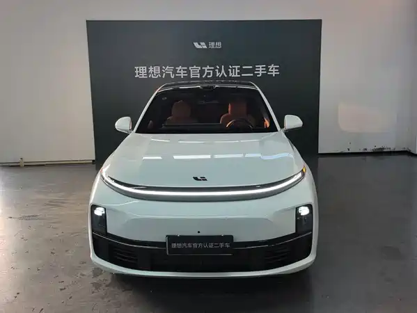Li Auto L7 2025
