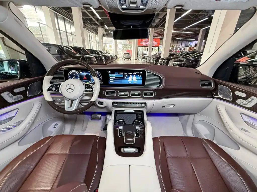 Mercedes-Benz Maybach GLS 2021 — фото 39