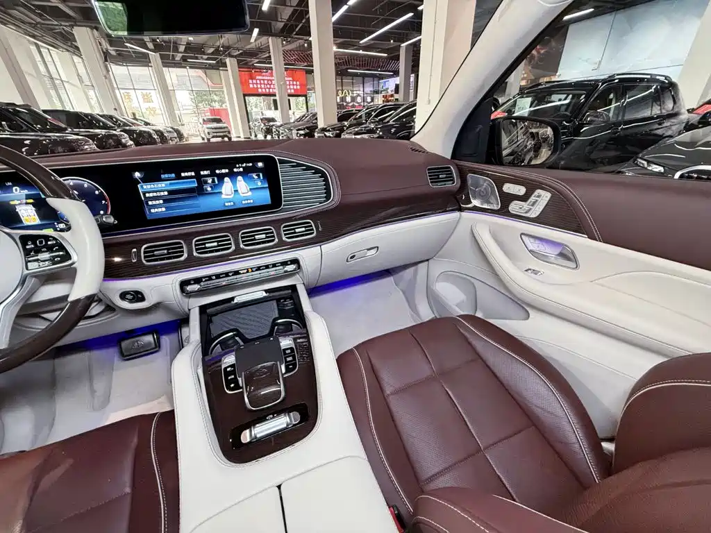 Mercedes-Benz Maybach GLS 2021 — фото 41
