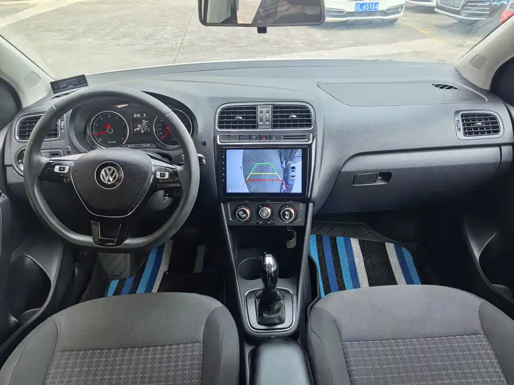 Volkswagen Polo 2016