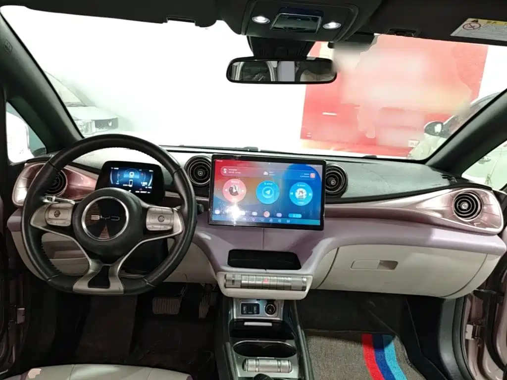 BYD Dolphin 2021 — фото 10