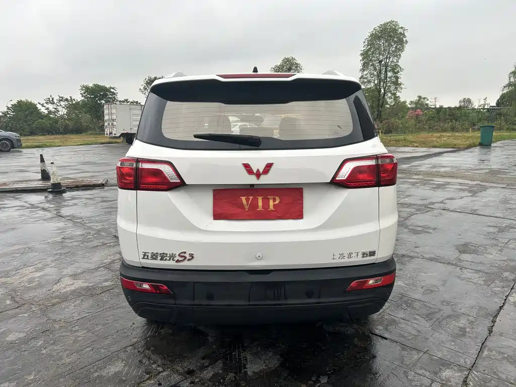 Wuling Hongguang S3 2019 — фото 8