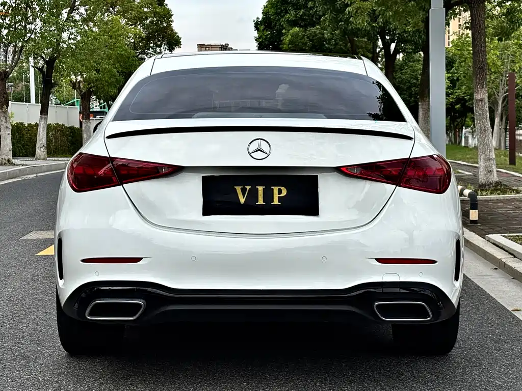 Mercedes-Benz C-Class 2024