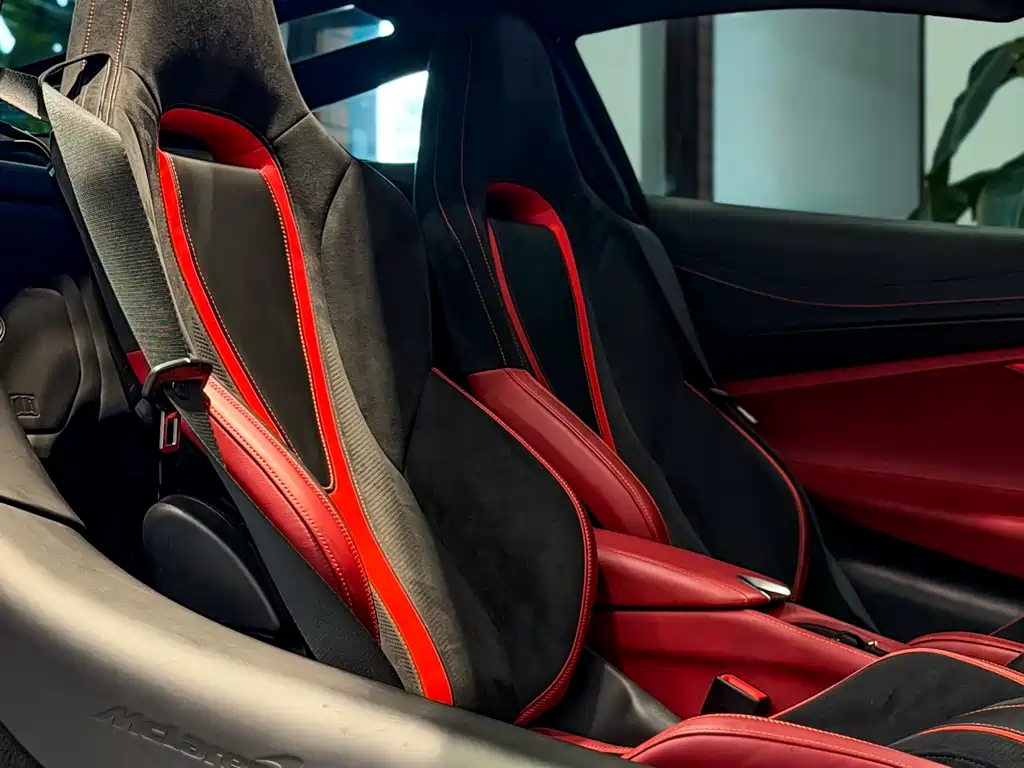 McLaren 720S 2019 — фото 20
