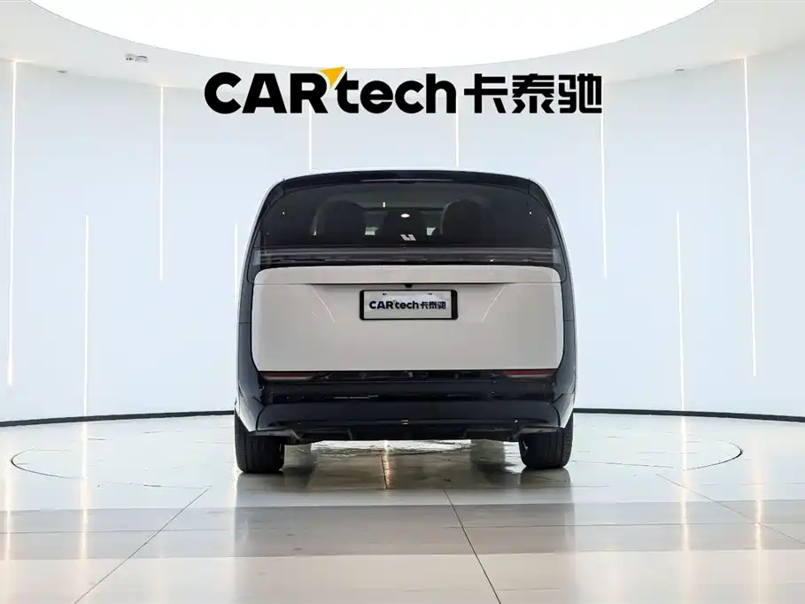 Li Auto Li MEGA 2025