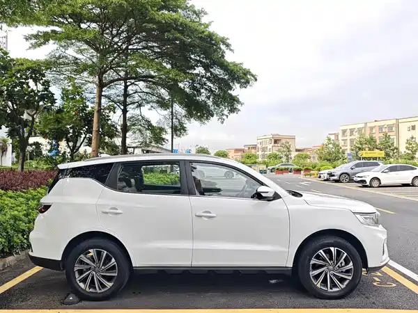 Geely Vision X6 2020