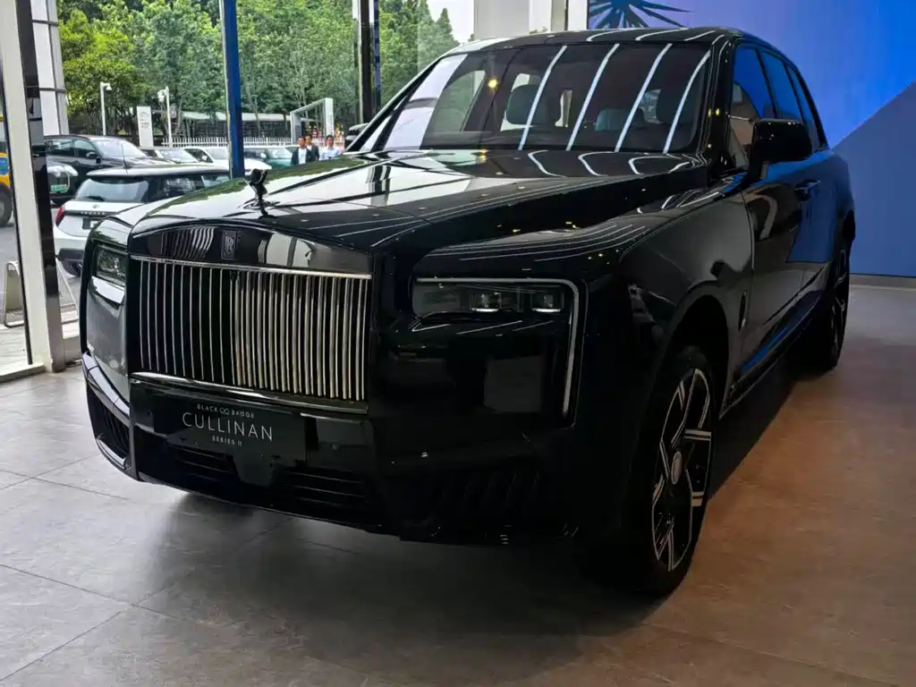 Rolls-Royce Cullinan — фото 7