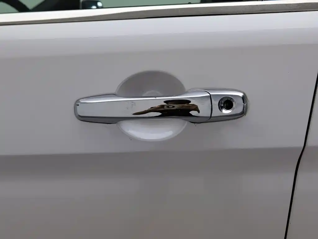 Ford Explorer 2015 — фото 18