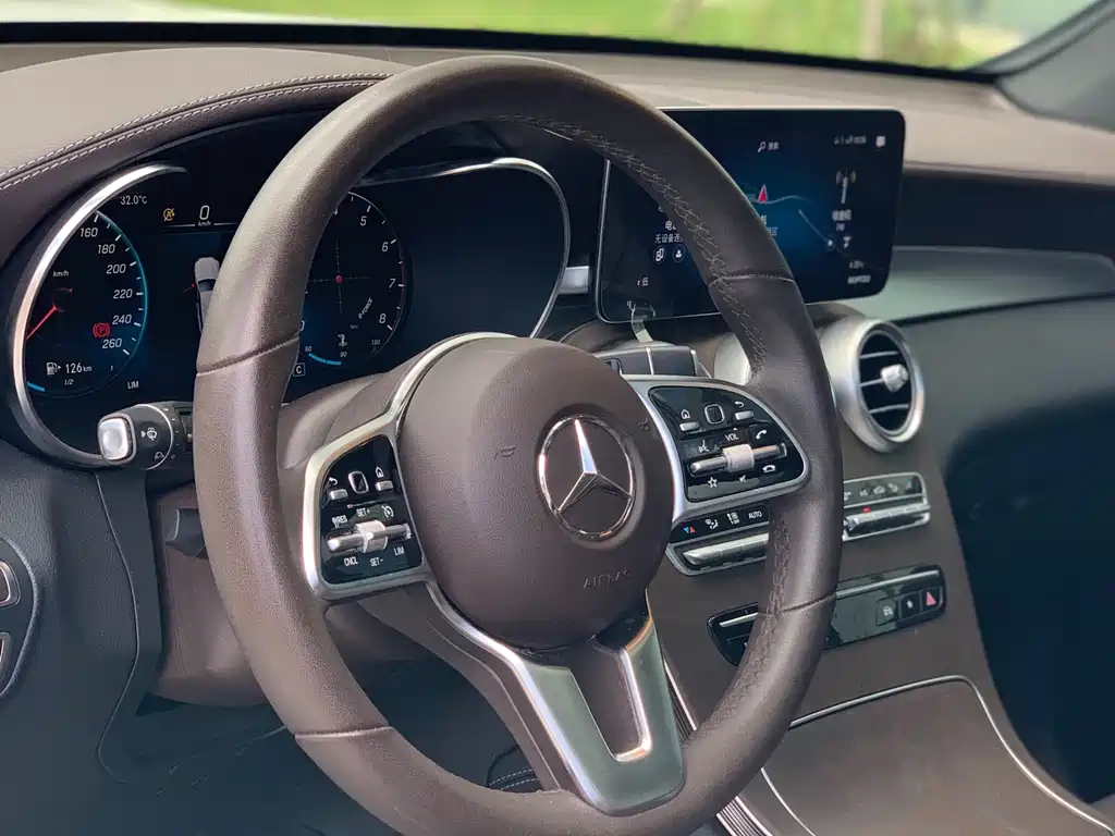 Mercedes-Benz GLC 2021 — фото 15