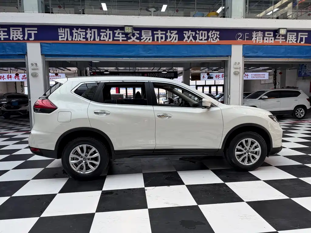 Nissan X-Trail 2022 — фото 4