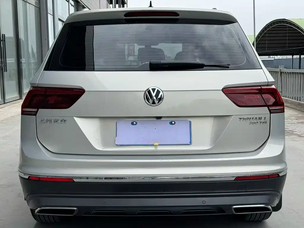 Volkswagen Tiguan L 2017 — фото 5