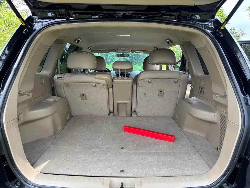 Toyota Highlander 2012 — фото 15