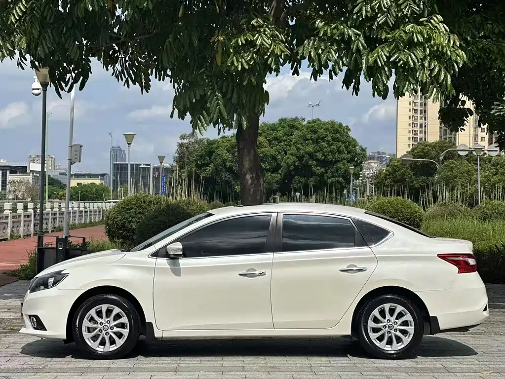 Nissan Sylphy 2018 — фото 14