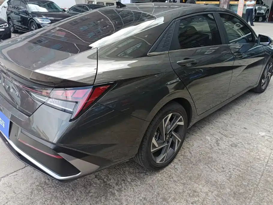 Hyundai Elantra 2026