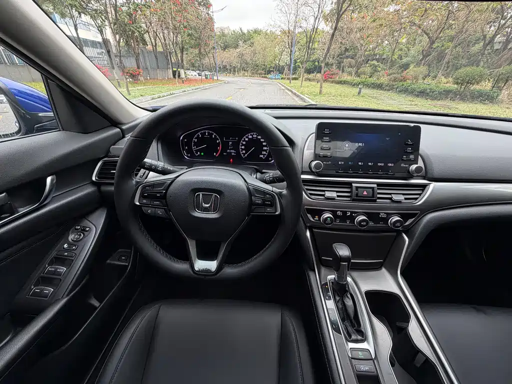Honda Accord 2019 — фото 5